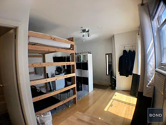 Rented by Bond New York