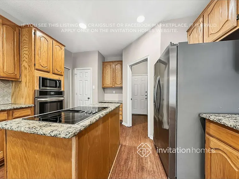 4000 Iris Ct — Photo 8