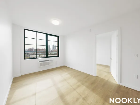 40 Bruckner Boulevard 9340 image 3 of 38