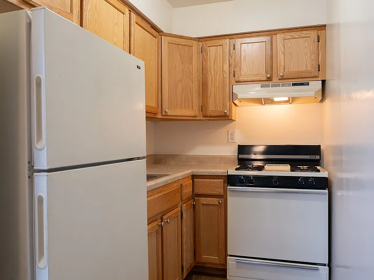 Oak Terrace — Photo 14