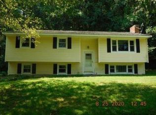 136 Perry Dr, New Milford, CT 06776