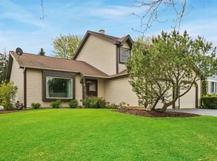 1152 Pinetree Ln, Bartlett, IL 60103