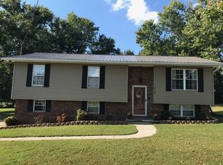 3764 Halifax Cir, Morristown, TN 37813