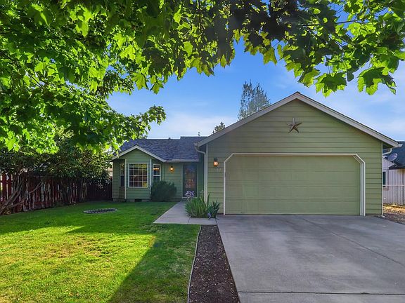 2nd image of 2067 SW 30th St