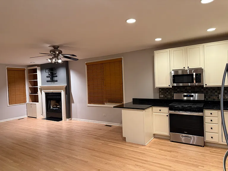 1102 N Marshfield Ave #1W — Photo 22