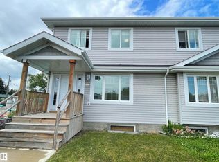 9412 156th St NW, Edmonton, AB