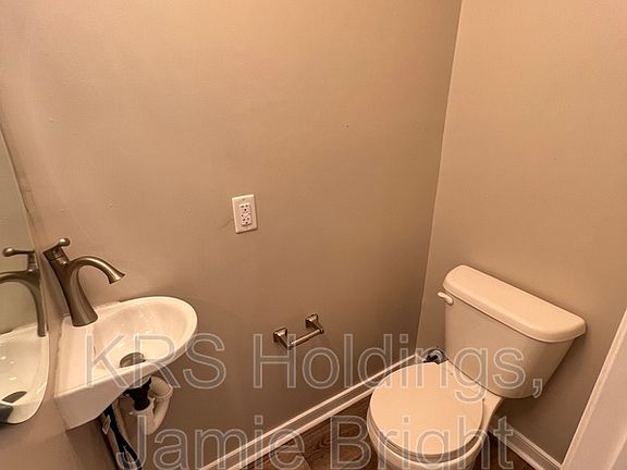 5th image of 509 N 35th St APT 19