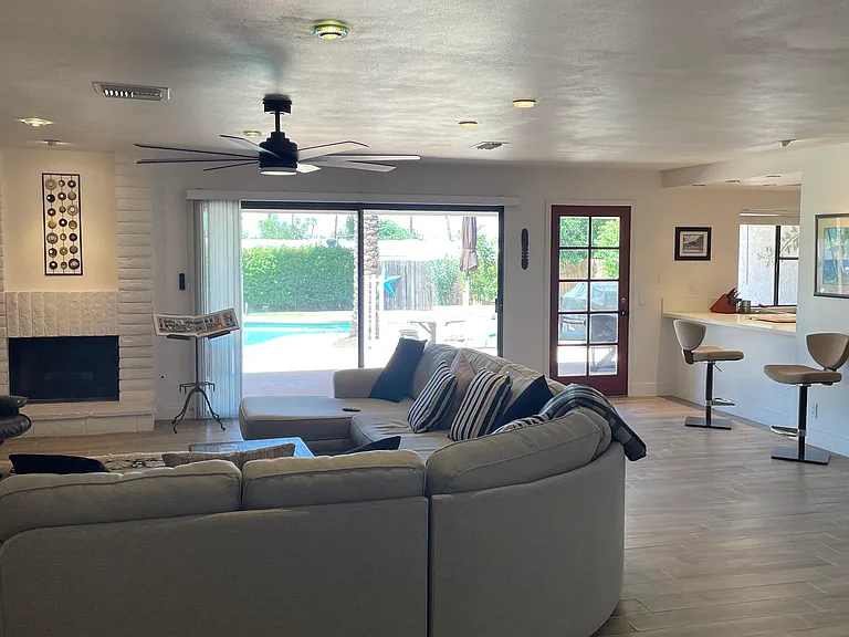 Royal Palm Dr — Photo 5