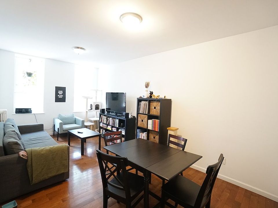 1st image of 946 Nostrand Ave #1A