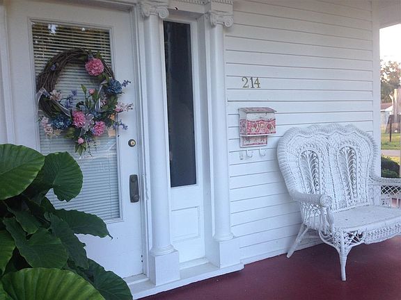 4th image of 214 S Walters Ave
