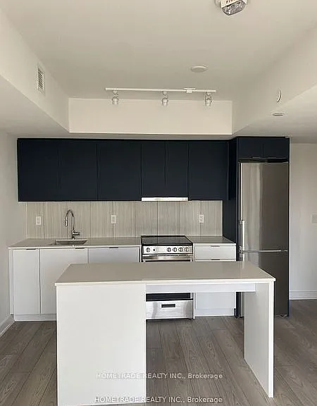 8 Tippett Rd #409 — Photo 6