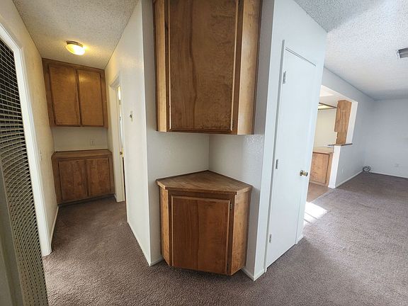 5th image of 6035 Mariposa Ave