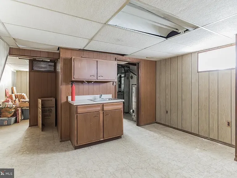 268 Childs Ave — Photo 9