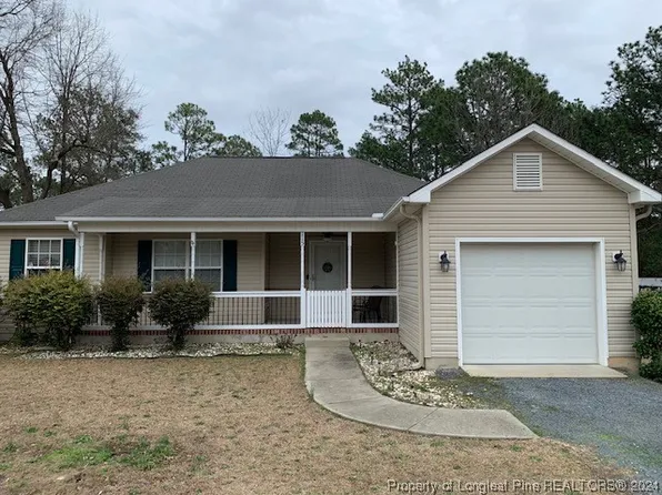 115 Pecan Ln, Aberdeen, NC 28315