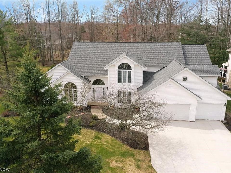 1st image of 35925 Spicebush Ln
