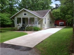 2208 Shannon Dr, Huntsville, TX 77320