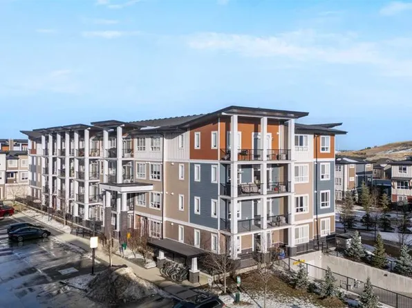 35 SW Walgrove Walk SE #305, Calgary, AB T2X 4S6