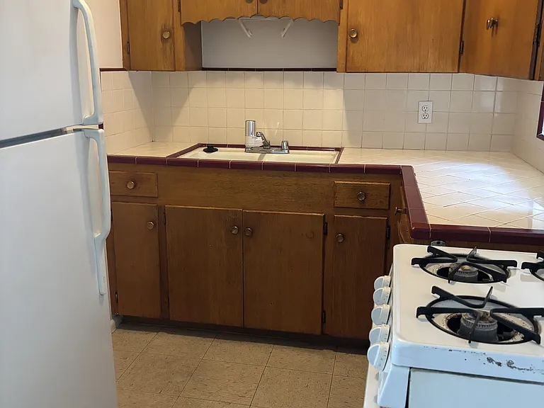 2618 E Turney Ave #5 — Photo 9