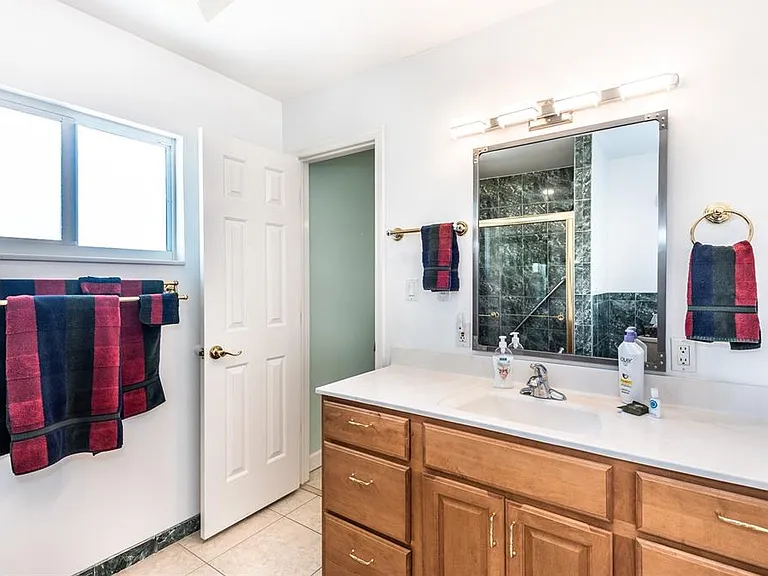 129 Cousley Dr SE — Photo 30