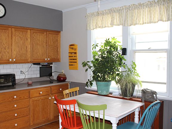 3rd image of 312 Leavens Ave