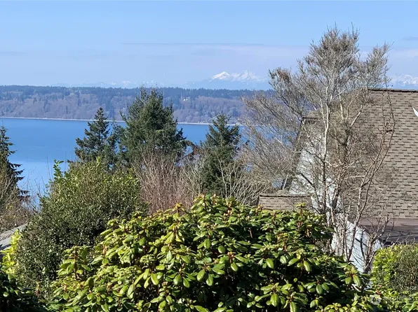 2215 SW 159th Street, Burien, WA 98166