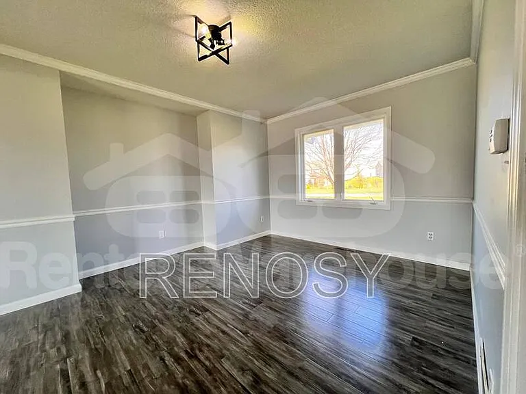 1709 NE Sherman Ct — Photo 10