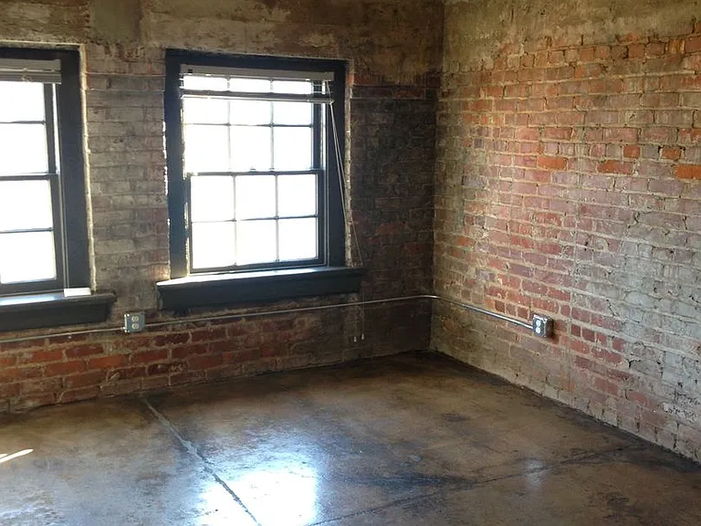 River Lofts West — Photo 19