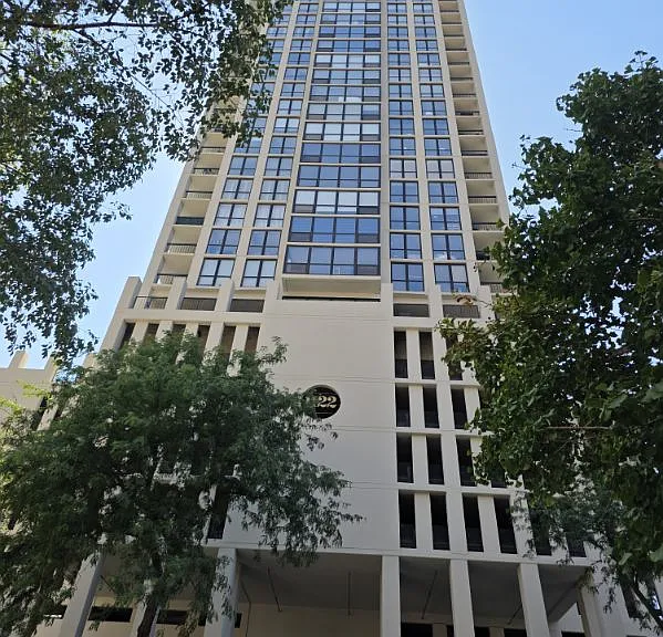1122 N Clark St #1005 — Photo 1