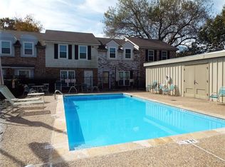 1911 Sherwood Forest St APT 14, Houston, TX 77043