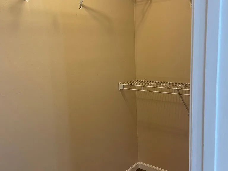 103 Dodd Blvd SE #103 — Photo 6