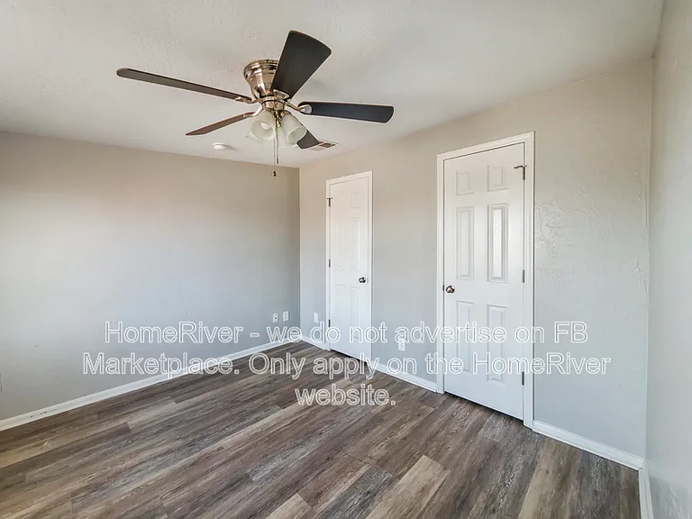 11211 W Missouri Ave — Photo 10