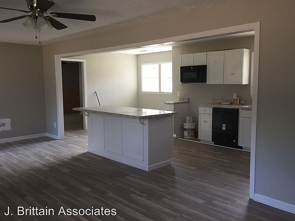 5th image of 839 Forest Hills Dr