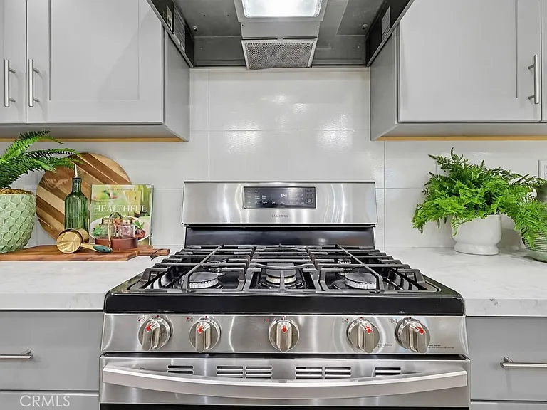 432 S Alhambra Ave #H — Photo 19