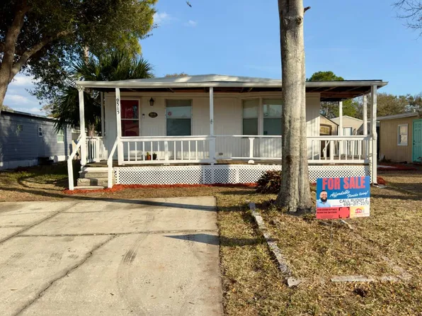 9515 Clubhouse Ln, Tampa, FL 33635
