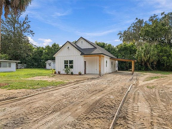 2nd image of 150 NW 2ND STREET