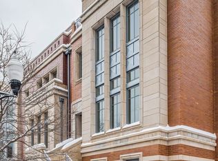 433 W Superior St, Chicago, IL 60654