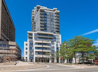 736 Spadina Ave #1201, Toronto, ON M5S 2J6