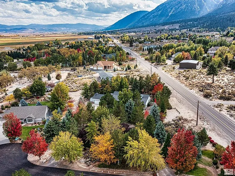 Described as a "little Oasis.' With Job's Peak in the distance.