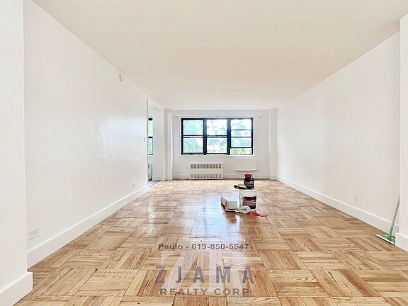 4th image of 65 E 19th St #4
