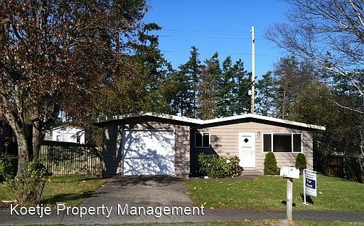 3rd image of 250 NW Clipper Dr