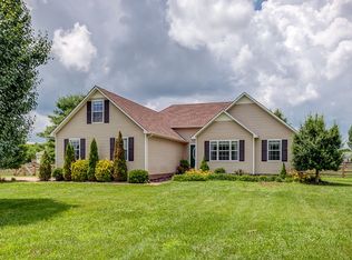 1800 Autumn Ln, Columbia, TN 38401