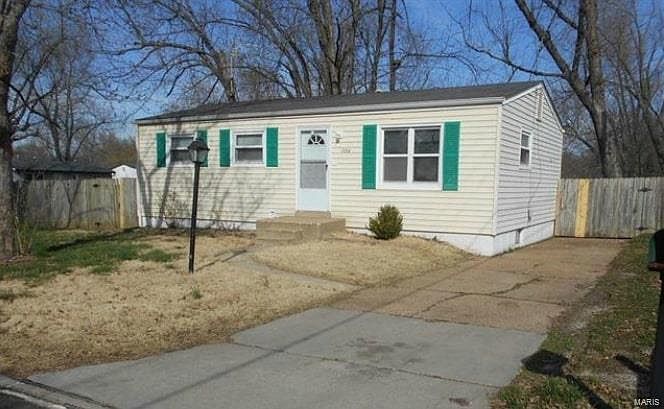 1st image of 1224 Prigge Ave