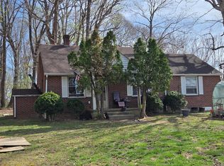 584/586 Hardtimes Rd, Farmville, VA 23901