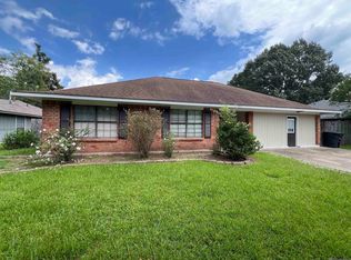 9915 Hawthorne Dr, Baton Rouge, LA 70809