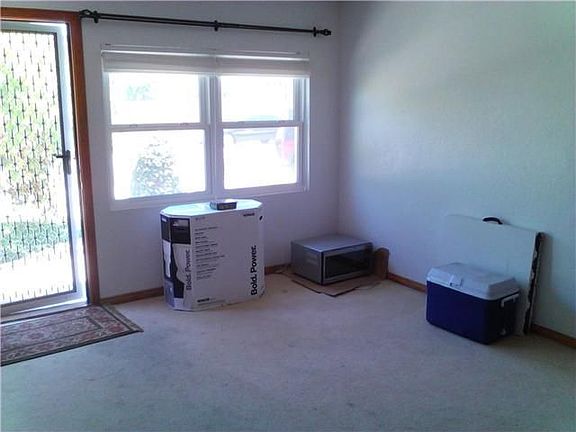 3rd image of 3203 Neosho Pl