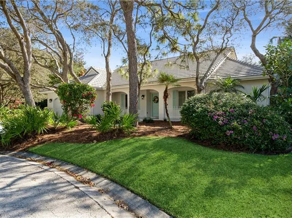 816 Turkey Oak LN E, NAPLES, FL 34108