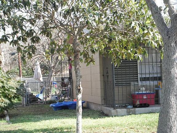 2nd image of 4950 Gabriel Dr