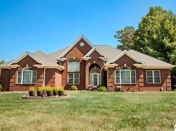 260 Villa Ray Dr, Radcliff, KY 40160