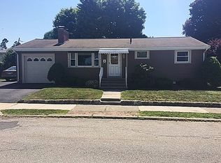 37 Pine St, Watertown, MA 02472