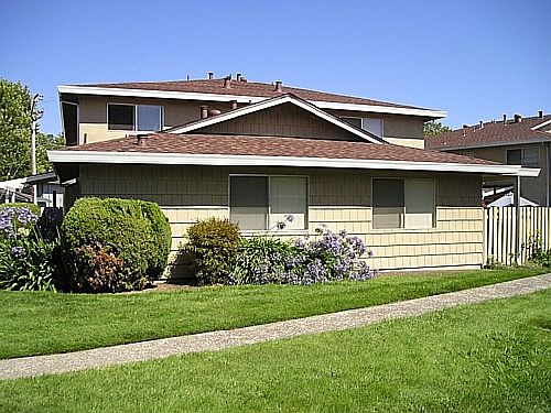 Santa Alicia Apts .07 002